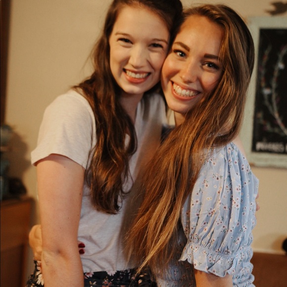 Meet your Posher, Emma - Picture 3 of 3